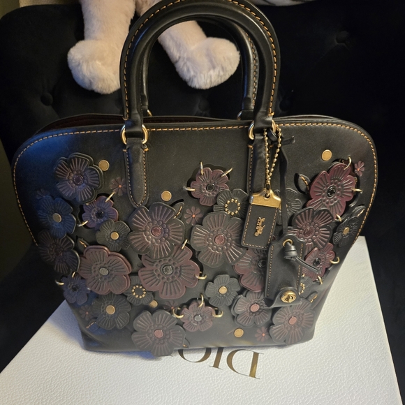 CoachTea Rose Dakota bag top handle with strap black / burgundy- Collector's - Picture 2 of 16